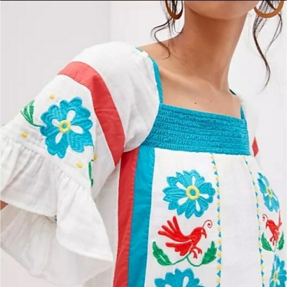 Anthropologie Seen Worn Kept 100% Cotton Embroidered Ruffle Sleeve Tunic/Top - Picture 3 of 15